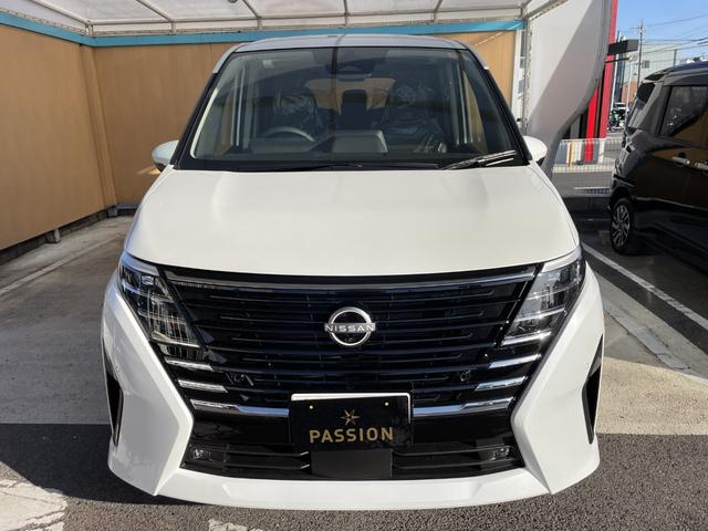 セレナ ハイウェイスターV 登録済未使用車 両側電動スライドドア 衝突被害軽減ブレーキ コーナーセンサー スマートキー アラウンドビューモニター アイドリングストップ プロパイロット 電動格納ドアミラー オートエアコン(6枚目)