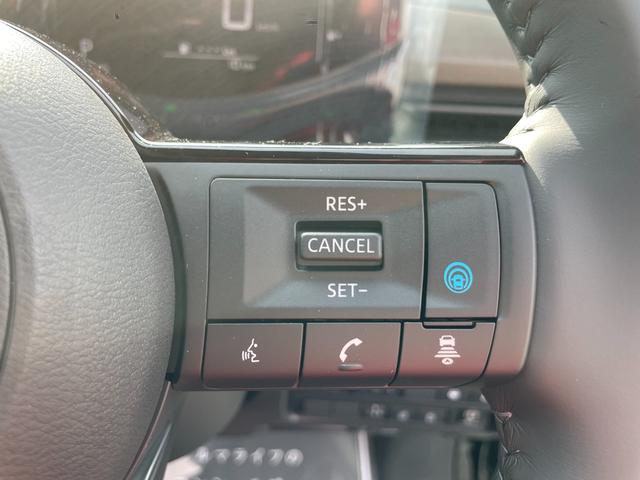 セレナ e-パワー ハイウェイスターV 登録済未使用車 両側電動スライドドア 衝突被害軽減ブレーキ コーナーセンサー スマートキー アラウンドビューモニター アイドリングストップ プロパイロット 電動格納ドアミラー オートエアコン(17枚目)