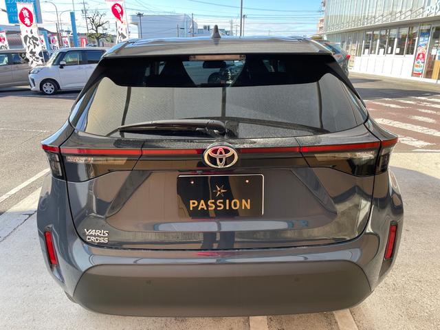 ヤリスクロス Ｘ　登録済未使用車　衝突被害軽減ブレーキ　コーナーセンサー　スマートキー　ディスプレイオーディオ　アダクティブクルーズコントロール　バックカメラ　ＥＴＣ　電動格納ドアミラー　光軸調整機能　横滑り防止機能（9枚目）