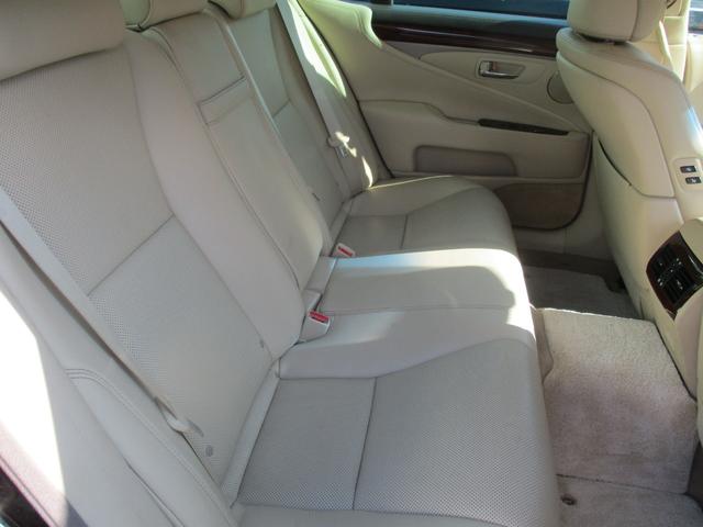 ＬＳ ＬＳ４６０　バージョンＣ　Ｉパッケージ　シートヒーター　ベンチレーター　パワートンク　オットマンシート（19枚目）