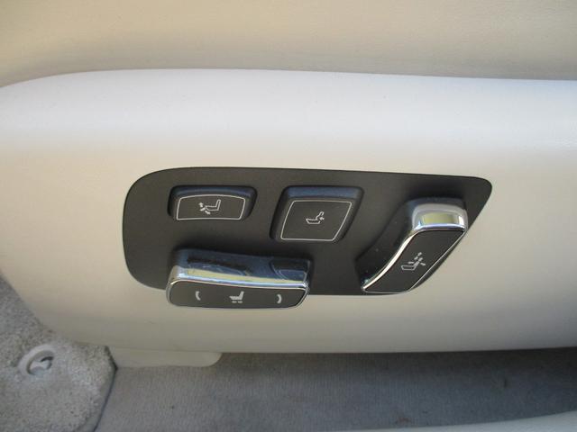 ＬＳ ＬＳ４６０　バージョンＣ　Ｉパッケージ　３眼ＬＥＤヘッド　シートヒーターベンチレーター　オットマンシート　マークレビンソンパワートランク　ドライブレコーダー（27枚目）