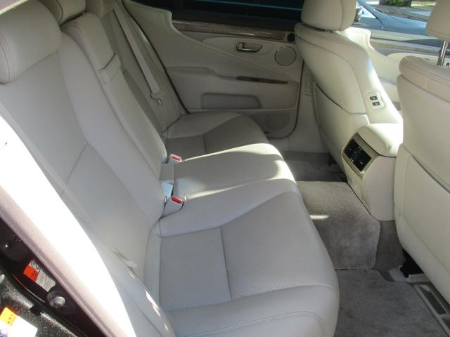ＬＳ ＬＳ４６０　バージョンＣ　Ｉパッケージ　３眼ＬＥＤヘッド　シートヒーターベンチレーター　オットマンシート　マークレビンソンパワートランク　ドライブレコーダー（29枚目）