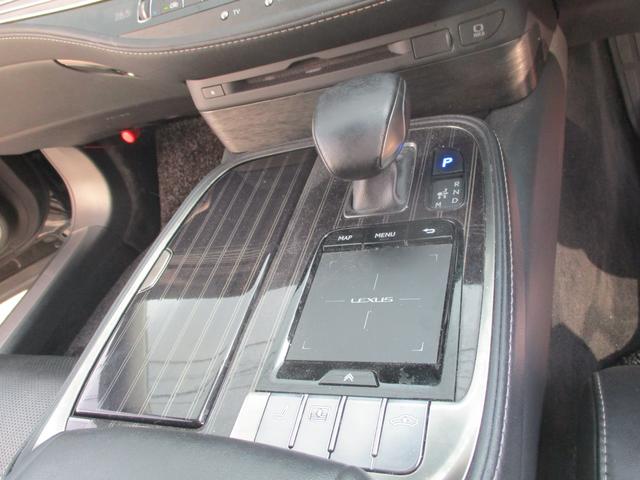 ＬＳ ＬＳ５００　Ｉパッケージ　黒革シート　　ヘッドアップディスプレーパノラミックモニター　Ｆカメラ　レクサスセーフティーシステム　ブラインドスポット（22枚目）
