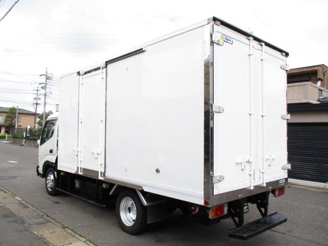 低温冷蔵冷凍車 スタンバイ 東プレ-30℃設定 ワイドロング 2t積 内寸421x193x194 5.3Lノンターボ 6速 KK-XZU410M 最大積載量2000キロ 車両総重量5935キロ(5枚目)