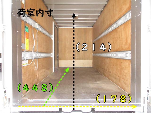 　アルミバン　垂直パワーゲート　ＡＴ　リアカメラ　内寸４４８ｘ１７８ｘ２１４　準中型免許　スライドドア　２トン積載　４Ｌターボ　ＡＴ　ＴＫＧ－ＸＺＵ６５５　積載量２０００キロ　車両総重量５７０５キロ(7枚目)