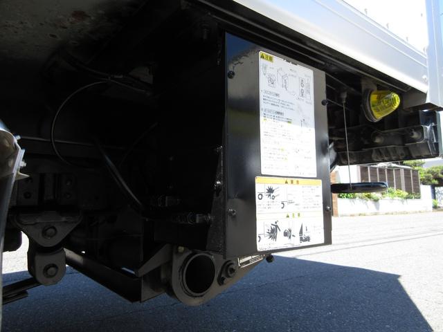 デュトロ 　アルミバン　マルチパワーゲート　５速　２ｔ積　内寸３４２ｘ１７５ｘ１７５　準中型免許　ステンレス床張り　４．９Ｌノンターボ　カメラ　ＫＫ－ＸＺＵ３０６Ｍ　積載量２０００キロ　車両総重量５３２５キロ（75枚目）