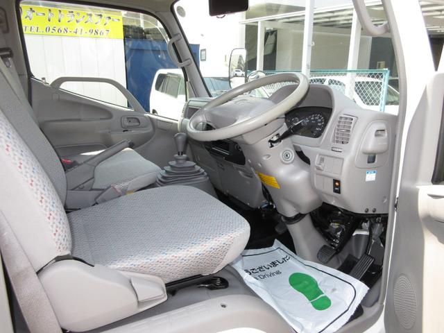 トヨエース 　アルミバン　垂直パワーゲート　５速　内寸３１１ｘ１７７ｘ１８５　準中型免許　５ｔ免許　２Ｌガソリン　１．４５ｔ積載　ＴＣ－ＴＲＹ２３０　コーキング処理済　最大積載量１４５０キロ　車両総重量３８７５キロ（8枚目）