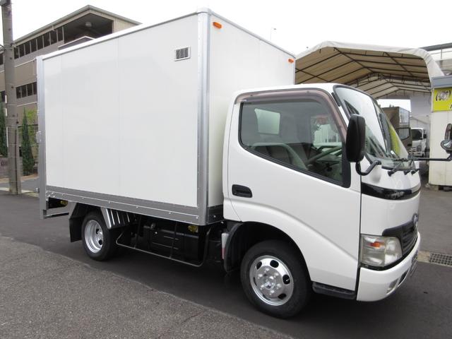 トヨエース 　アルミバン　垂直パワーゲート　５速　内寸３１１ｘ１７７ｘ１８５　準中型免許　５ｔ免許　２Ｌガソリン　１．４５ｔ積載　ＴＣ－ＴＲＹ２３０　コーキング処理済　最大積載量１４５０キロ　車両総重量３８７５キロ（9枚目）