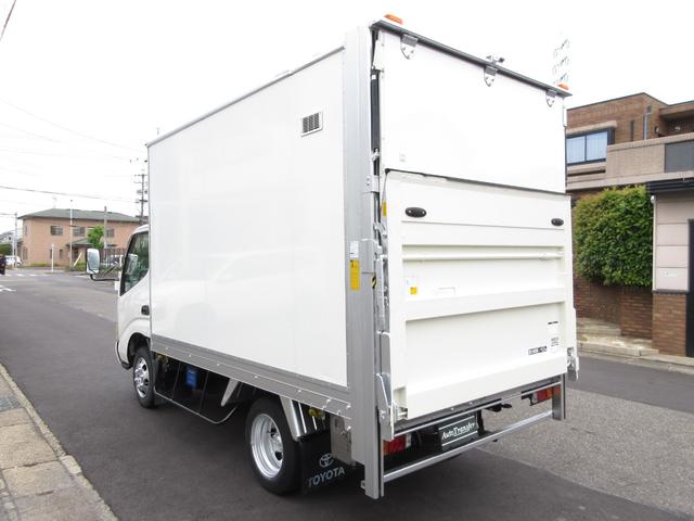 トヨエース 　アルミバン　垂直パワーゲート　５速　内寸３１１ｘ１７７ｘ１８５　準中型免許　５ｔ免許　２Ｌガソリン　１．４５ｔ積載　ＴＣ－ＴＲＹ２３０　コーキング処理済　最大積載量１４５０キロ　車両総重量３８７５キロ（10枚目）