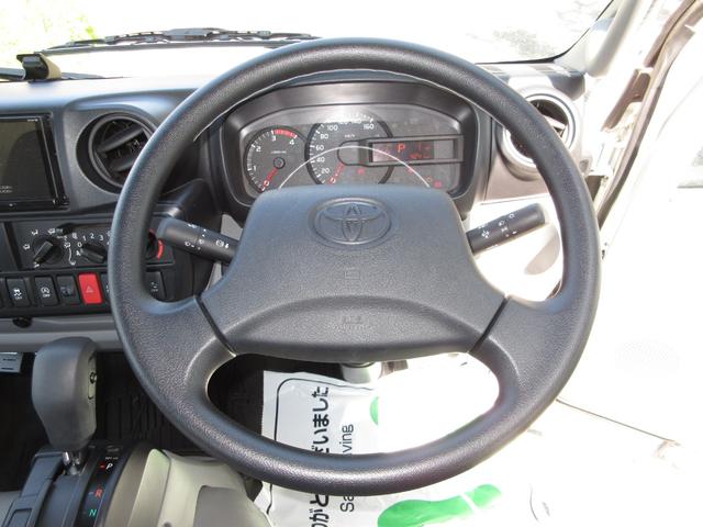 トヨエース 　平ボデー　ＡＴ　５ｔ限定免許可　内寸３１２ｘ１６９ｘ３８　準中型免許　標準ショート　４ナンバー　平　４Ｌターボ　ＴＰＧ－ＸＺＵ６０５　衝突軽減システム　最大積載量２０００キロ　車両総重量４４１５キロ（17枚目）