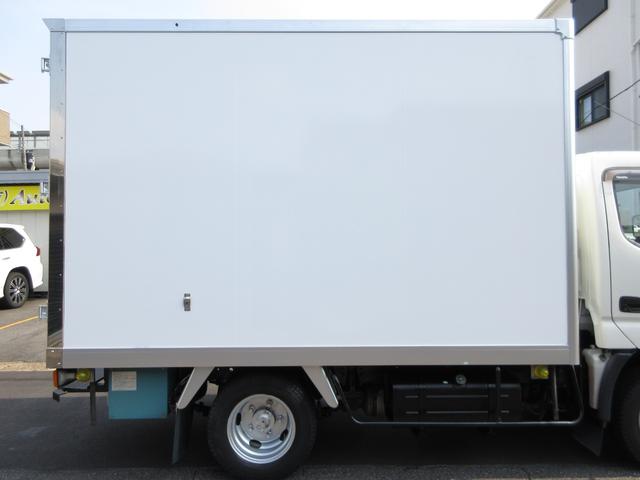 トヨエース 　低温冷蔵冷凍車－２２℃設定　スタンバイ　内寸２９５ｘ１６８ｘ１７７　５速　準中型免許　５ｔ免許　クールマスター間仕切り　４Ｌターボ　ＴＫＧ－ＸＺＵ６０５　最大積載量２０００キロ　車両総重量４９６５キロ（24枚目）