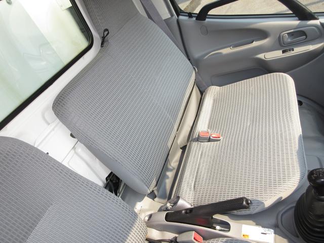 トヨエース 　低温冷蔵冷凍車－２２℃設定　スタンバイ　内寸２９５ｘ１６８ｘ１７７　５速　準中型免許　５ｔ免許　クールマスター間仕切り　４Ｌターボ　ＴＫＧ－ＸＺＵ６０５　最大積載量２０００キロ　車両総重量４９６５キロ（40枚目）