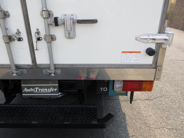 トヨエース 　低温冷蔵冷凍車－２２℃設定　スタンバイ　内寸２９５ｘ１６８ｘ１７７　５速　準中型免許　５ｔ免許　クールマスター間仕切り　４Ｌターボ　ＴＫＧ－ＸＺＵ６０５　最大積載量２０００キロ　車両総重量４９６５キロ（75枚目）