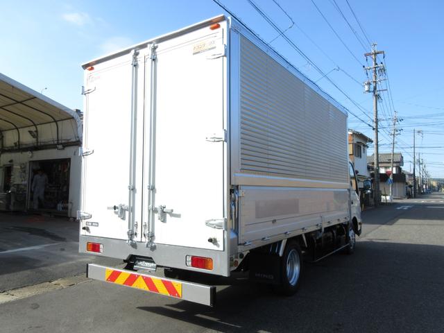 デュトロ アルミウイング 6速 内寸442x209x206 ワイドロング 準中型免許 2t積載 4Lターボ TKG-XZU710M ウイングシートコーキング処理 最大積載量2000キロ 車両総重量5695キロ(4枚目)