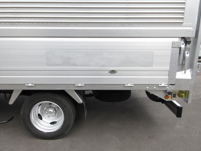 デュトロ アルミウイング 6速 内寸442x209x206 ワイドロング 準中型免許 2t積載 4Lターボ TKG-XZU710M ウイングシートコーキング処理 最大積載量2000キロ 車両総重量5695キロ(73枚目)