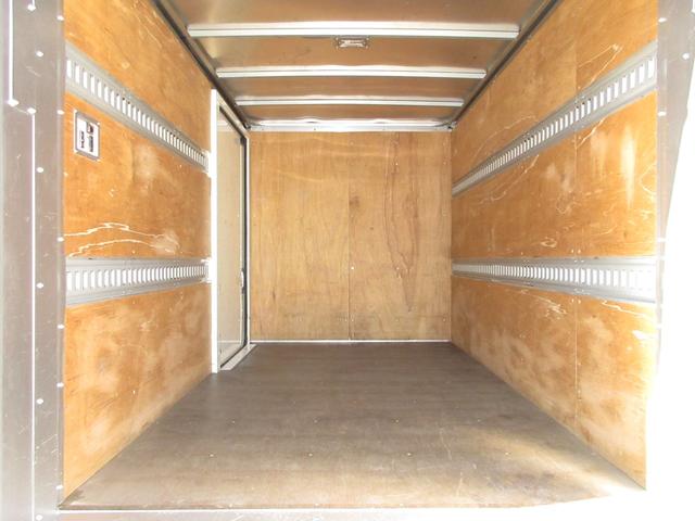 ダイナトラック 　アルミバン　垂直パワーゲート　ＡＴ　内寸３２３ｘ１７７ｘ１８７　標準ショート　準中型免許　リアカメラ　２ｔ　４Ｌターボ　オートマ　２ＲＧ－ＸＺＵ６０５　最大積載量２０００キロ　車両総重量５３６５キロ（7枚目）