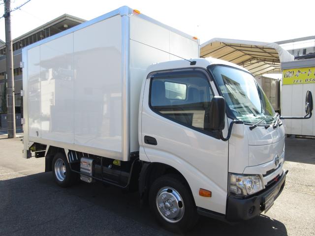 ダイナトラック 　アルミバン　垂直パワーゲート　ＡＴ　内寸３２３ｘ１７７ｘ１８７　標準ショート　準中型免許　リアカメラ　２ｔ　４Ｌターボ　オートマ　２ＲＧ－ＸＺＵ６０５　最大積載量２０００キロ　車両総重量５３６５キロ（9枚目）