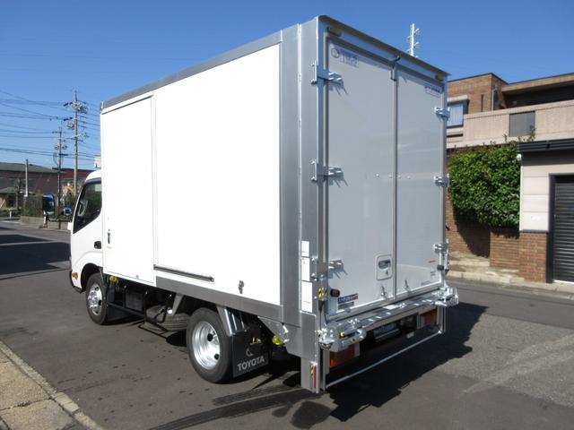 ダイナトラック 　アルミバン　垂直パワーゲート　ＡＴ　内寸３２３ｘ１７７ｘ１８７　標準ショート　準中型免許　リアカメラ　２ｔ　４Ｌターボ　オートマ　２ＲＧ－ＸＺＵ６０５　最大積載量２０００キロ　車両総重量５３６５キロ（10枚目）