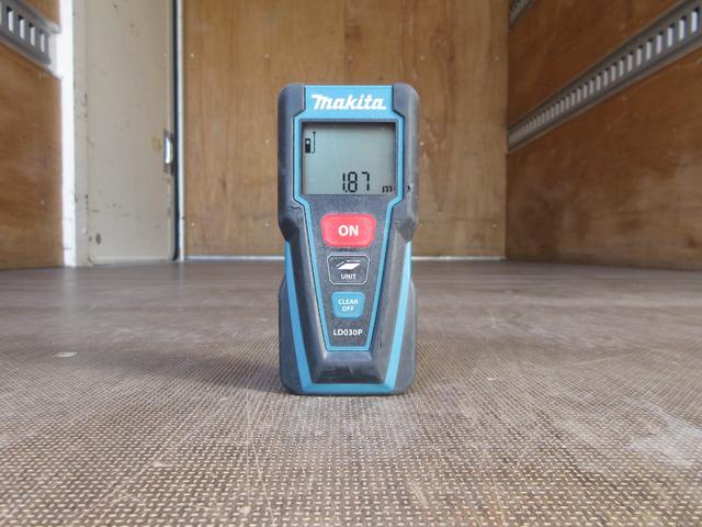 ダイナトラック 　アルミバン　垂直パワーゲート　ＡＴ　内寸３２３ｘ１７７ｘ１８７　標準ショート　準中型免許　リアカメラ　２ｔ　４Ｌターボ　オートマ　２ＲＧ－ＸＺＵ６０５　最大積載量２０００キロ　車両総重量５３６５キロ（30枚目）