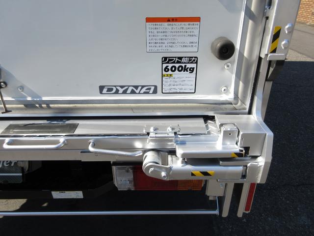 ダイナトラック 　アルミバン　垂直パワーゲート　ＡＴ　内寸３２３ｘ１７７ｘ１８７　標準ショート　準中型免許　リアカメラ　２ｔ　４Ｌターボ　オートマ　２ＲＧ－ＸＺＵ６０５　最大積載量２０００キロ　車両総重量５３６５キロ（79枚目）