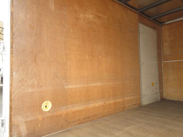 ダイナトラック アルミバン セミロング AT 5t免許 内寸372x179x205 2t積載 準中型 観音ドア交換済 4Lターボ コーキング処理済 TKG-XZC645 最大積載量2000キロ 車両総重量4865キロ(25枚目)