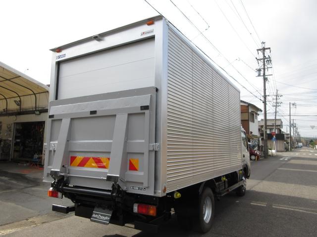 デュトロ 　アルミバン　マルチパワーゲート　内寸４２０ｘ２０８ｘ１９３　ワイドロング　準中型免許　スライドドア　４Ｌターボ　６速　シャッター　ＢＤＧ－ＸＺＵ４１４Ｍ　最大積載量３５５０キロ　車両総重量７４９５キロ（4枚目）