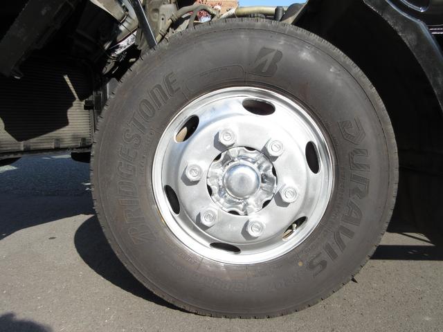 デュトロ 　アルミバン　マルチパワーゲート　内寸４２０ｘ２０８ｘ１９３　ワイドロング　準中型免許　スライドドア　４Ｌターボ　６速　シャッター　ＢＤＧ－ＸＺＵ４１４Ｍ　最大積載量３５５０キロ　車両総重量７４９５キロ（52枚目）