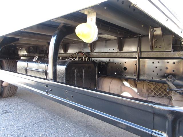 デュトロ 　アルミバン　マルチパワーゲート　内寸４２０ｘ２０８ｘ１９３　ワイドロング　準中型免許　スライドドア　４Ｌターボ　６速　シャッター　ＢＤＧ－ＸＺＵ４１４Ｍ　最大積載量３５５０キロ　車両総重量７４９５キロ（64枚目）