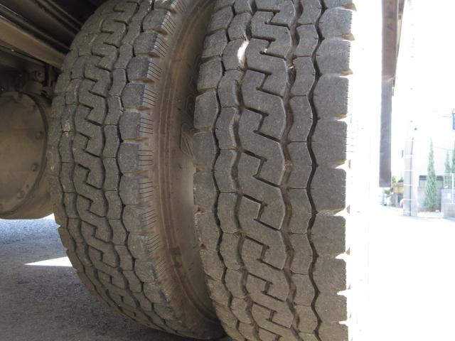 デュトロ 　アルミバン　マルチパワーゲート　内寸４２０ｘ２０８ｘ１９３　ワイドロング　準中型免許　スライドドア　４Ｌターボ　６速　シャッター　ＢＤＧ－ＸＺＵ４１４Ｍ　最大積載量３５５０キロ　車両総重量７４９５キロ（77枚目）