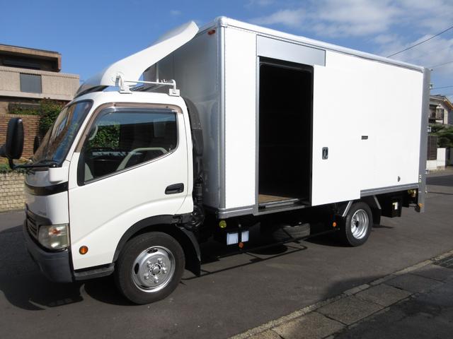 ダイナトラック アルミバン 垂直パワーゲート 内寸450x209x202 ワイドロング AT 準中型免許 カメラ 2t積載 4Lターボ AT BDG-XZU414 最大積載量2000キロ 車両総重量5865キロ(2枚目)