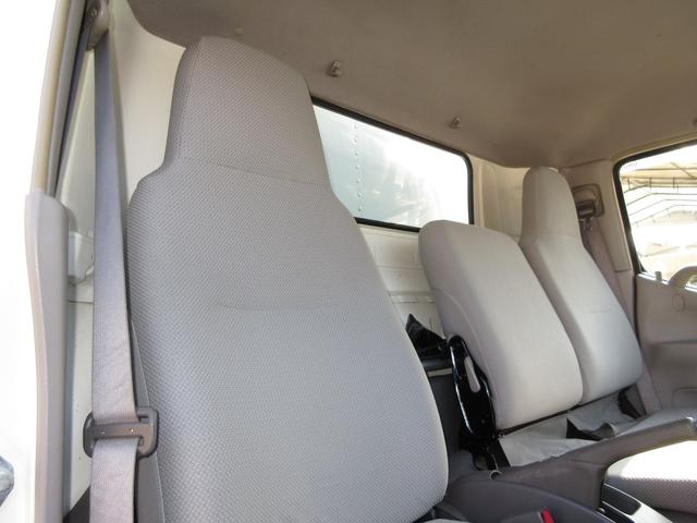 ダイナトラック アルミバン 垂直パワーゲート 内寸450x209x202 ワイドロング AT 準中型免許 カメラ 2t積載 4Lターボ AT BDG-XZU414 最大積載量2000キロ 車両総重量5865キロ(13枚目)