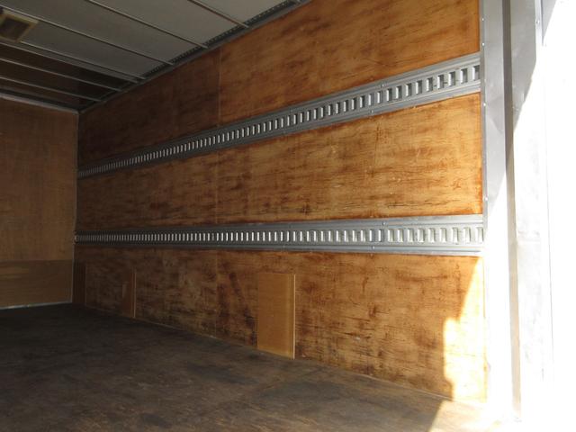 ダイナトラック アルミバン 垂直パワーゲート 内寸450x209x202 ワイドロング AT 準中型免許 カメラ 2t積載 4Lターボ AT BDG-XZU414 最大積載量2000キロ 車両総重量5865キロ(27枚目)