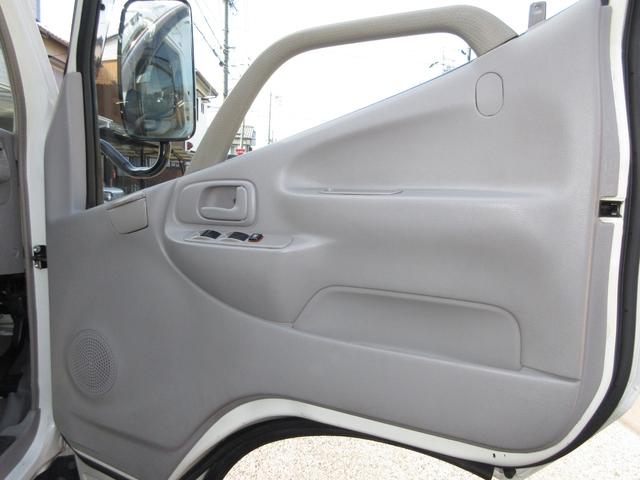 ダイナトラック アルミバン 垂直パワーゲート 内寸450x209x202 ワイドロング AT 準中型免許 カメラ 2t積載 4Lターボ AT BDG-XZU414 最大積載量2000キロ 車両総重量5865キロ(39枚目)