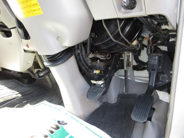 ダイナトラック アルミバン 垂直パワーゲート 内寸450x209x202 ワイドロング AT 準中型免許 カメラ 2t積載 4Lターボ AT BDG-XZU414 最大積載量2000キロ 車両総重量5865キロ(40枚目)