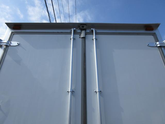 ダイナトラック アルミバン 垂直パワーゲート 内寸450x209x202 ワイドロング AT 準中型免許 カメラ 2t積載 4Lターボ AT BDG-XZU414 最大積載量2000キロ 車両総重量5865キロ(80枚目)