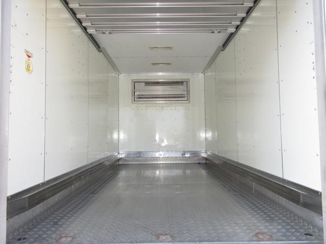 デュトロ 中温冷蔵冷凍車-5℃設定 AT 内寸421x188x202 ワイドロング リアカメラ 準中型免許 4Lターボ BDG-XZU414M コーキング処理済 最大積載量3000キロ 車両総重量6735キロ(7枚目)