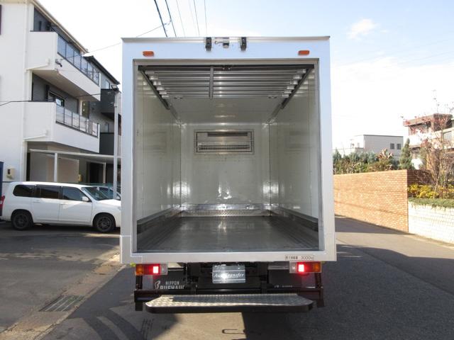 デュトロ 中温冷蔵冷凍車-5℃設定 AT 内寸421x188x202 ワイドロング リアカメラ 準中型免許 4Lターボ BDG-XZU414M コーキング処理済 最大積載量3000キロ 車両総重量6735キロ(22枚目)