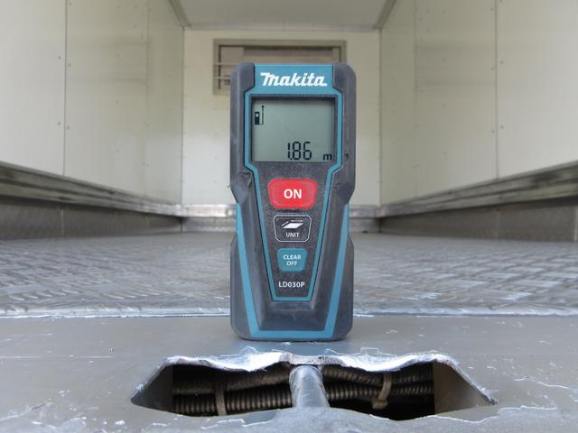 デュトロ 中温冷蔵冷凍車-5℃設定 AT 内寸421x188x202 ワイドロング リアカメラ 準中型免許 4Lターボ BDG-XZU414M コーキング処理済 最大積載量3000キロ 車両総重量6735キロ(32枚目)