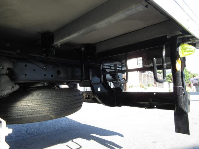 デュトロ 中温冷蔵冷凍車-5℃設定 AT 内寸421x188x202 ワイドロング リアカメラ 準中型免許 4Lターボ BDG-XZU414M コーキング処理済 最大積載量3000キロ 車両総重量6735キロ(73枚目)