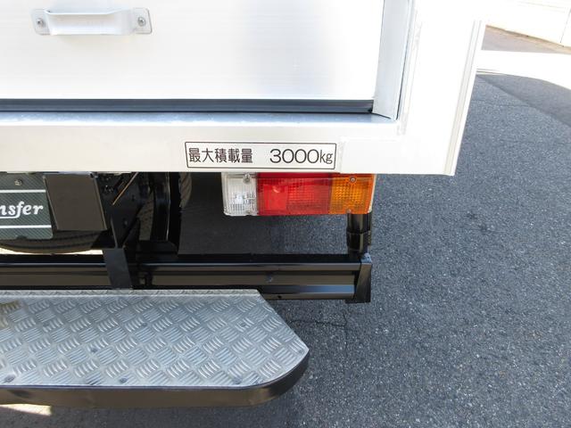 デュトロ 中温冷蔵冷凍車-5℃設定 AT 内寸421x188x202 ワイドロング リアカメラ 準中型免許 4Lターボ BDG-XZU414M コーキング処理済 最大積載量3000キロ 車両総重量6735キロ(78枚目)