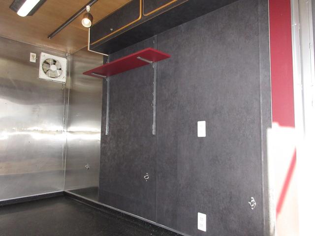 ダイナトラック アルミバン 垂直パワーゲート AT 5t限定免許可 内寸310x177x204 5m未満 準中型免許 キッチンカー 4Lターボ 2RG-XZC605 最大積載量1900キロ 車両総重量4985キロ(34枚目)