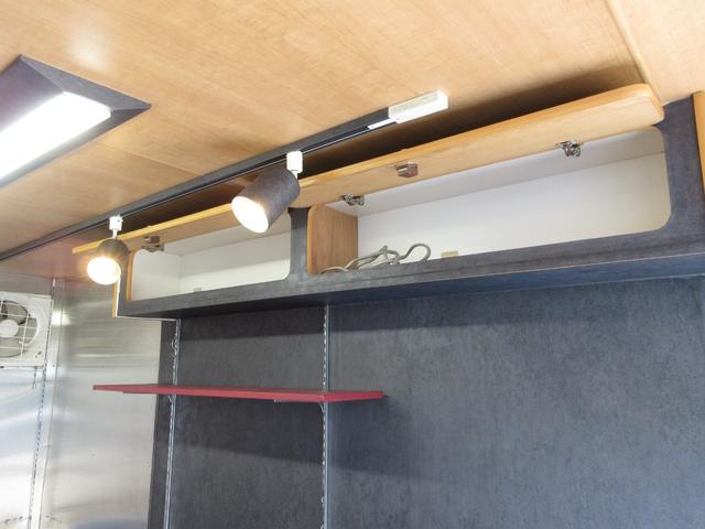 ダイナトラック アルミバン 垂直パワーゲート AT 5t限定免許可 内寸310x177x204 5m未満 準中型免許 キッチンカー 4Lターボ 2RG-XZC605 最大積載量1900キロ 車両総重量4985キロ(37枚目)