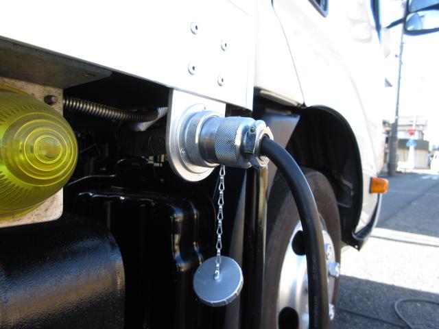 ダイナトラック アルミバン 垂直パワーゲート AT 5t限定免許可 内寸310x177x204 5m未満 準中型免許 キッチンカー 4Lターボ 2RG-XZC605 最大積載量1900キロ 車両総重量4985キロ(38枚目)