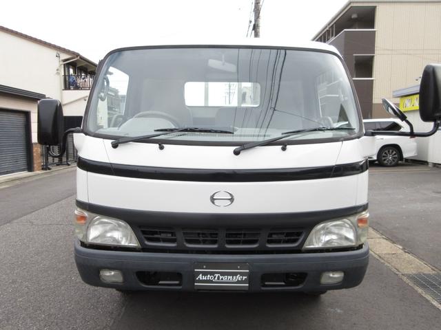 デュトロ 　平ボデー　アーム式パワーゲート　内寸４３８ｘ２０８ｘ３７　ワイドロング　準中型　煤焼きなし　２ｔ　４．９Ｌノンターボ　ＫＫ－ＸＺＵ４１１Ｍ　床鉄板張り　最大積載量２０００キロ　車両総重量５５５５キロ（79枚目）