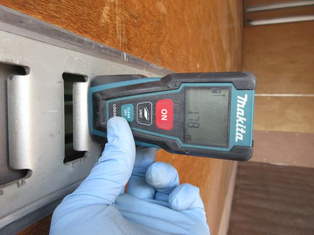 デュトロ 　アルミバン　マルチパワーゲート　内寸４４７ｘ１７８ｘ２２０　標準ロング　カメラ　準中型免許　４Ｌターボ　ＡＴ　コーキング処理済み　ＴＫＧ－ＸＺＵ６５０Ｍ　最大積載量２９５０キロ　車両総重量６４２５キロ（29枚目）