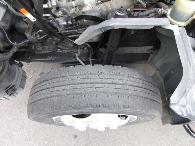 デュトロ 　アルミバン　マルチパワーゲート　内寸４４７ｘ１７８ｘ２２０　標準ロング　カメラ　準中型免許　４Ｌターボ　ＡＴ　コーキング処理済み　ＴＫＧ－ＸＺＵ６５０Ｍ　最大積載量２９５０キロ　車両総重量６４２５キロ（50枚目）