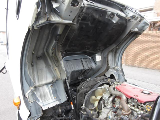 デュトロ 　アルミバン　マルチパワーゲート　内寸４４７ｘ１７８ｘ２２０　標準ロング　カメラ　準中型免許　４Ｌターボ　ＡＴ　コーキング処理済み　ＴＫＧ－ＸＺＵ６５０Ｍ　最大積載量２９５０キロ　車両総重量６４２５キロ（56枚目）