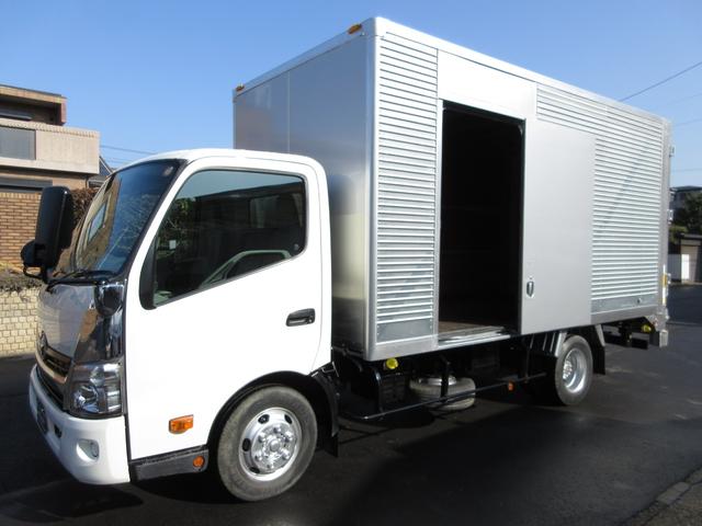 ダイナトラック 　アルミバン　垂直パワーゲート　内寸４５２ｘ２０７ｘ２１７　ワイドロング　ＡＴ　準中型免許　スライドドア　３ｔ積載　４Ｌターボ　ＡＴ　ＴＫＧ－ＸＺＵ７１０　最大積載量３０００キロ　車両総重量６９４５キロ（2枚目）