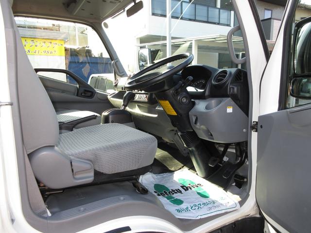 ダイナトラック 　アルミバン　垂直パワーゲート　内寸４５２ｘ２０７ｘ２１７　ワイドロング　ＡＴ　準中型免許　スライドドア　３ｔ積載　４Ｌターボ　ＡＴ　ＴＫＧ－ＸＺＵ７１０　最大積載量３０００キロ　車両総重量６９４５キロ（8枚目）