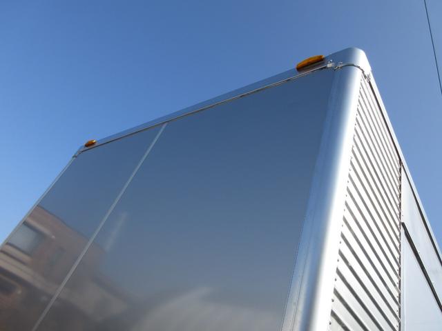 ダイナトラック 　アルミバン　垂直パワーゲート　内寸４５２ｘ２０７ｘ２１７　ワイドロング　ＡＴ　準中型免許　スライドドア　３ｔ積載　４Ｌターボ　ＡＴ　ＴＫＧ－ＸＺＵ７１０　最大積載量３０００キロ　車両総重量６９４５キロ（56枚目）